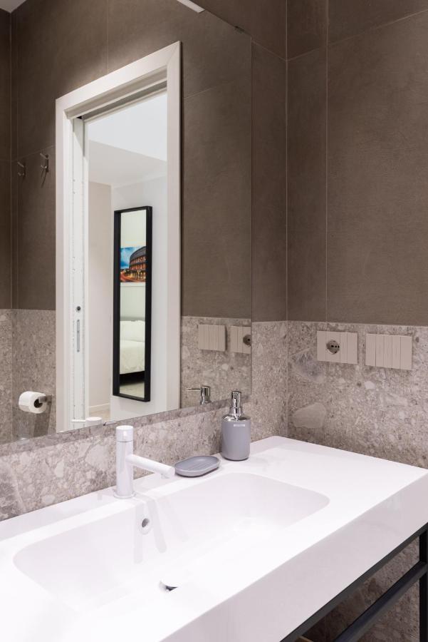 White Home Suite And Rooms Rom Exteriör bild