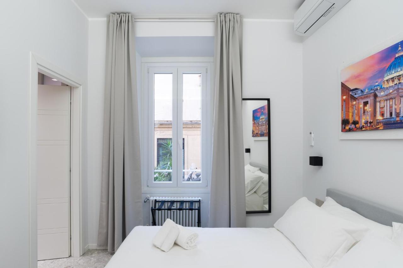 White Home Suite And Rooms Rom Exteriör bild
